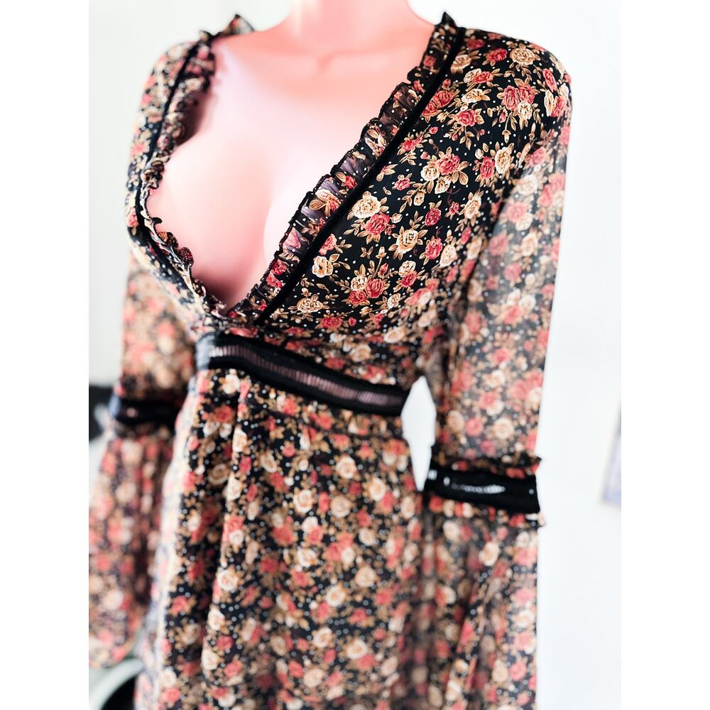 When Festivals Meet Falling Leaves boho floral floaty plunging mini dress - Picture 3 of 5